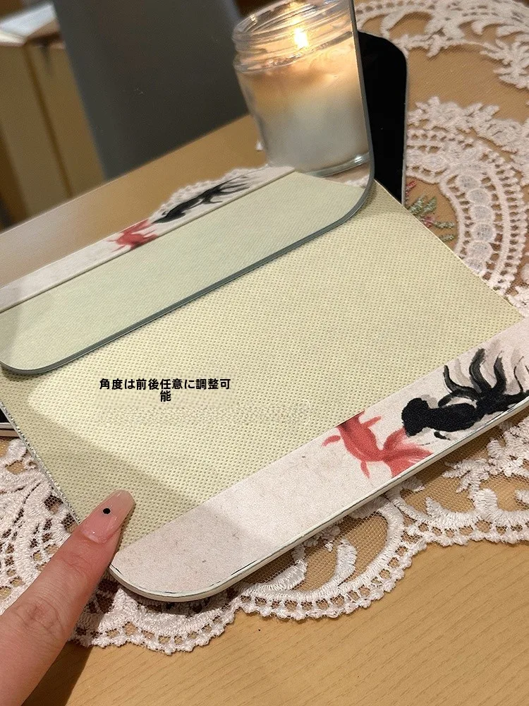 折りたたみ式大判ドレッサーミラー：mirrorboxとmix foldの使い分けと実際の設置方法