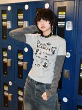 ストライプ長袖Tシャツ【猫柄・スリムフィット・Y2Kスタイル・カジュアル】
（セットアップ対応）
