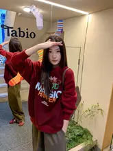 カラーコンビネーションのラグランスリーブ プリントスウェットシャツ【女性用・ゆったりデザイン・春秋用】
