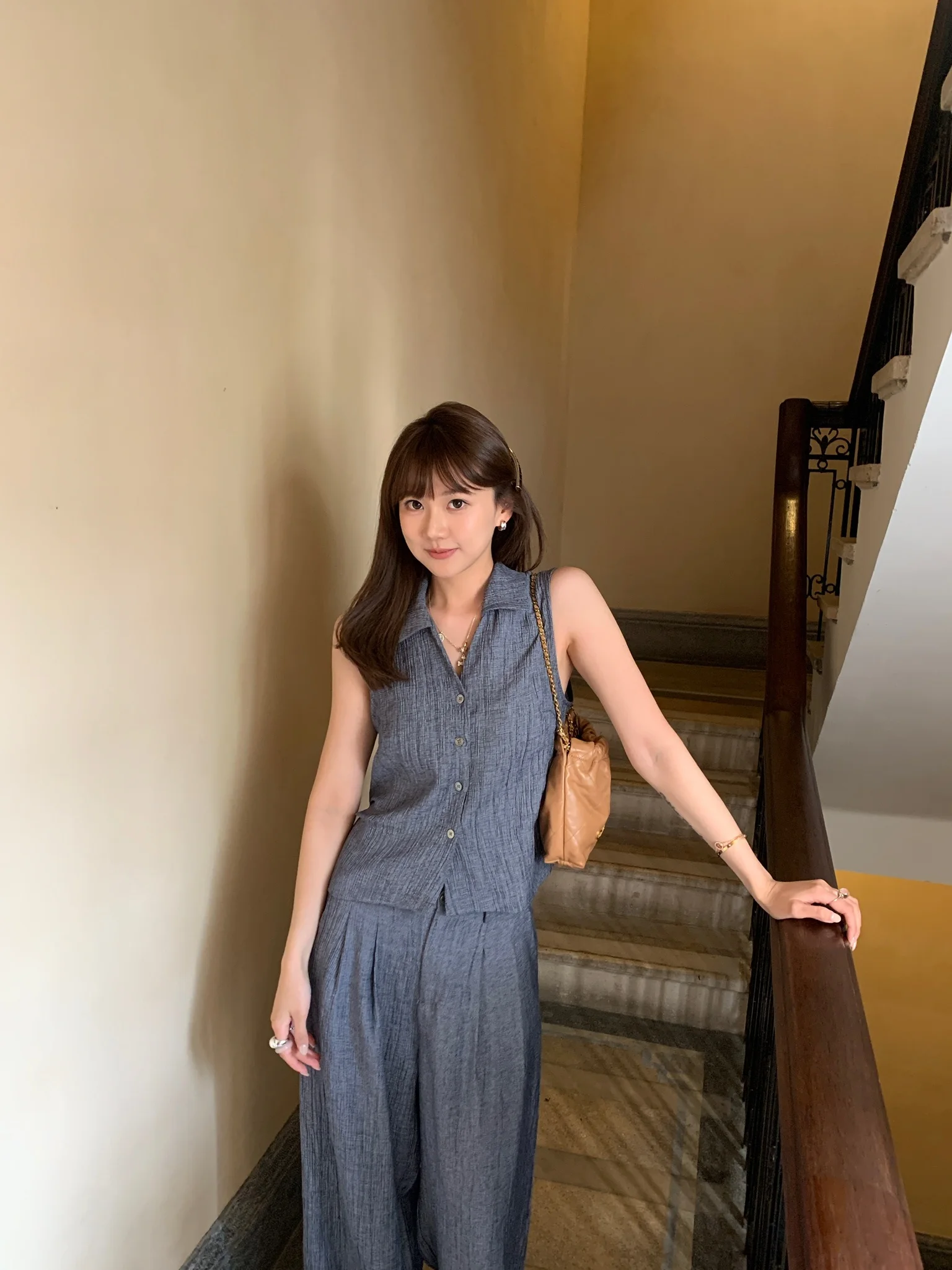 通勤で「きれいめ」を維持するのに、安くて長持ちする素材はどこにいるの？