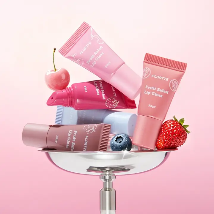 リップグロス チューブ フルーツサラダ ウォーターグロス 高発色 軽いつけ心地 血色感 「FLORTTE」