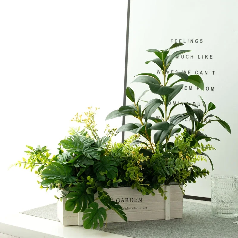 ガーデニングを始めるなら、このリアルなフェンス付き偽植物アレンジが一番おすすめ？
