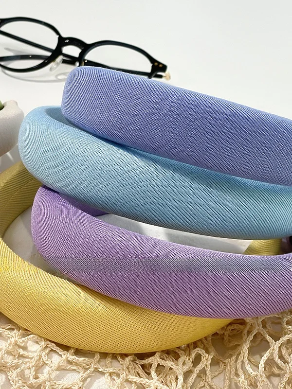 頭頂部 ボリュームを実現する海綿製ヘアバンドの使い方と特性