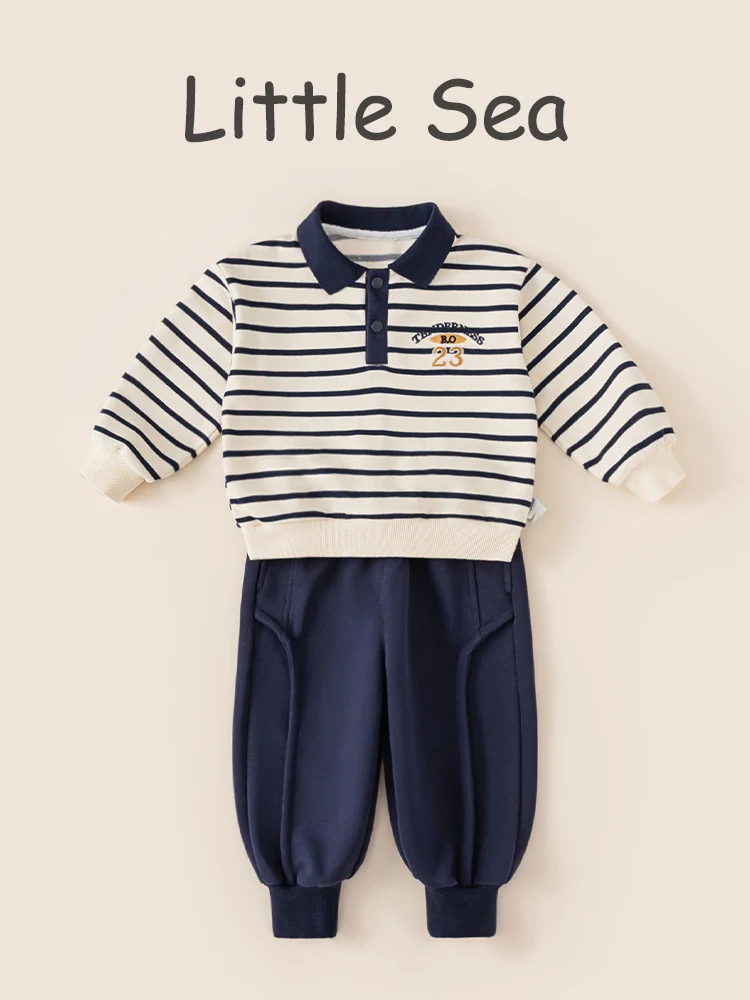 16℃から24℃の気温で子供が快適に過ごせる服は？秋のカジュアルスポーツウェアが解決する