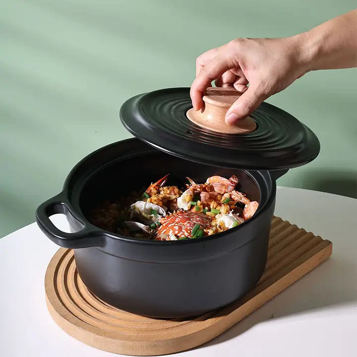 耐熱陶器製ダブルハンドポット【大容量・木製ハンドル・ひび割れ防止】