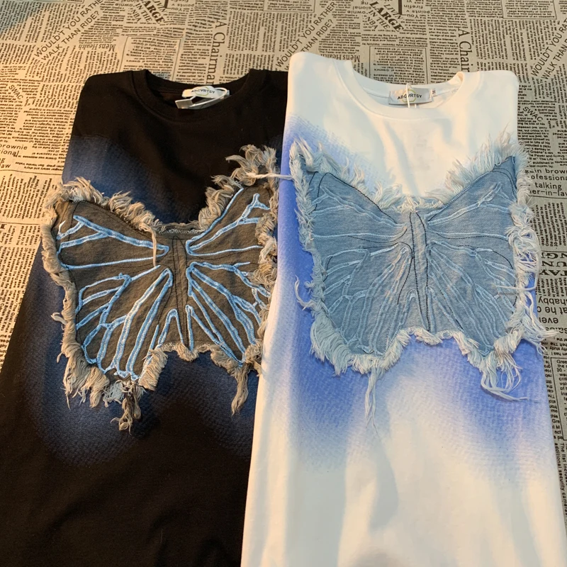 デニムフリンジのアメリカンヴィンテージ蝶柄パッチデザイン半袖Tシャツ：ワンポイント刺繍のカジュアルスタイル実用性解析