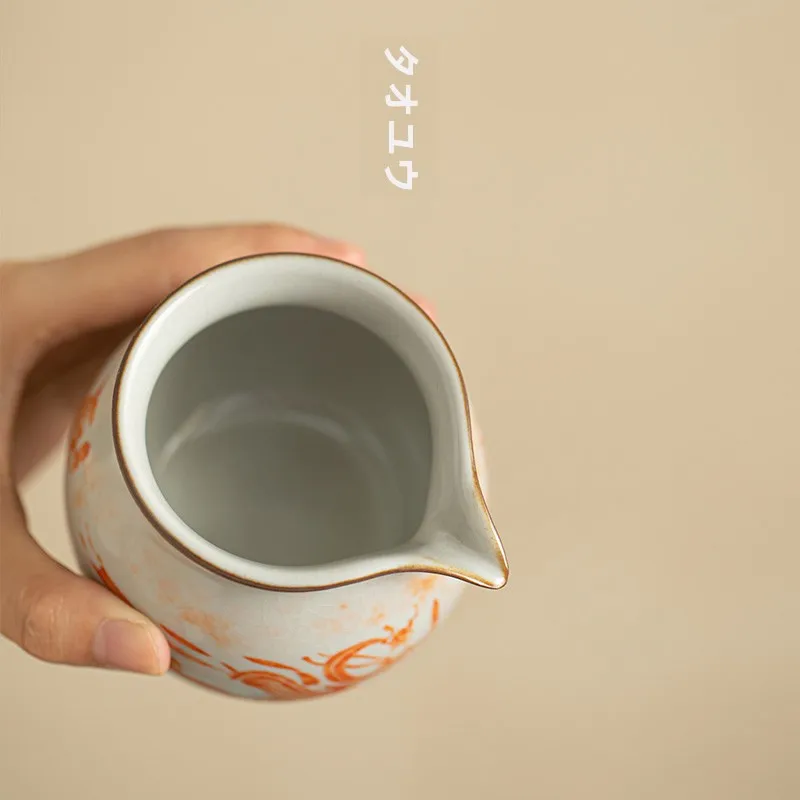 美しいデザインの陶器製公道杯：こぼさないコップとしての実用性と構造解析