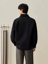 クラシックデザインの長袖シャツ【秋冬用・カジュアルスタイル】