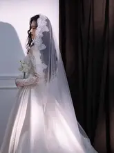 高級感あるレースのロングヴェール【ビンテージ風・花柄レース】