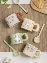 可愛らしいデザインの陶製マグカップ【大容量・コーヒーや朝食用】