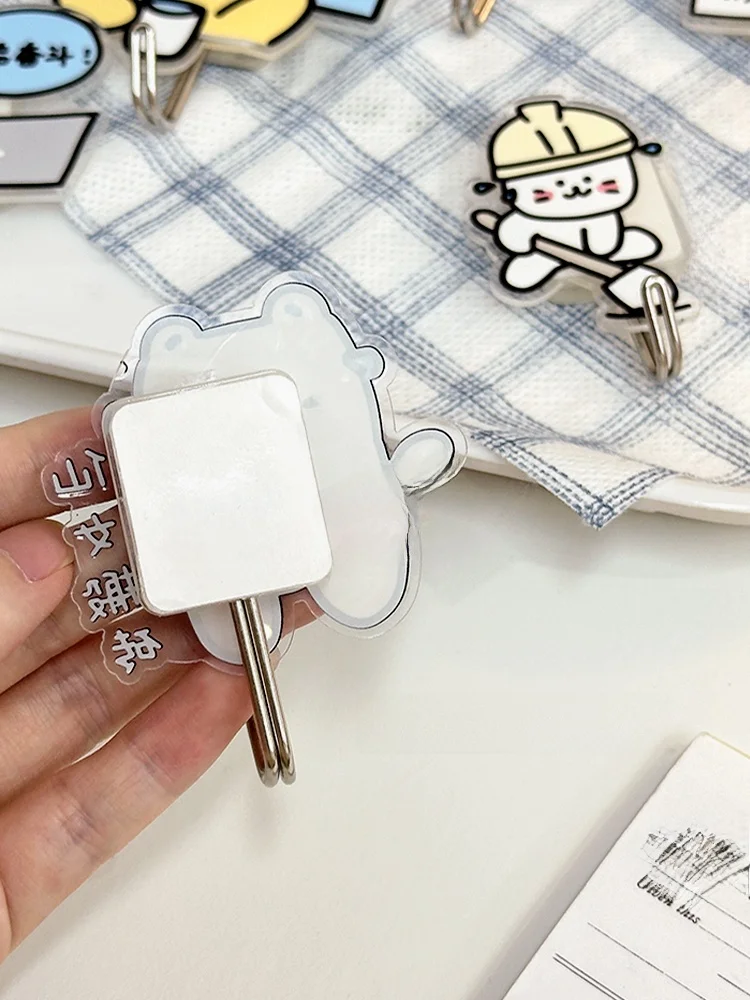 DIYでキッチンに設置できる「可愛いフック」は、本当に便利なのか？