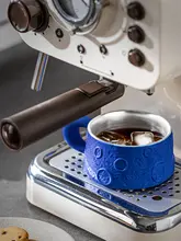 高級感漂うクラインブルーコーヒーカップ【洗練されたデザイン】