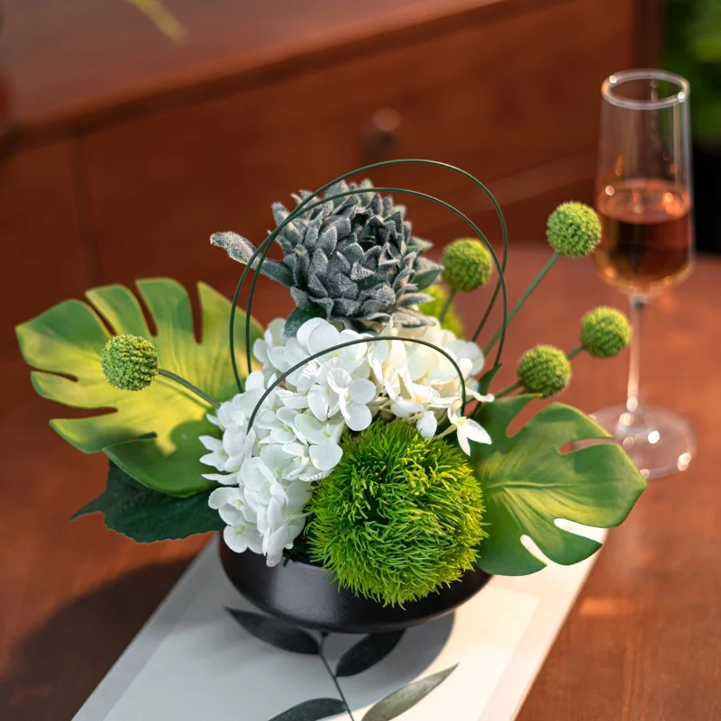 高級陶器製ハスの花アレンジメント：インテリアに最適なリアルデザインの造花