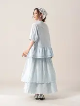 刺繍入りバタフライリボン付き半袖シャツとハイウエスト丈スカートの美しいコーディネート（セットアップ対応）