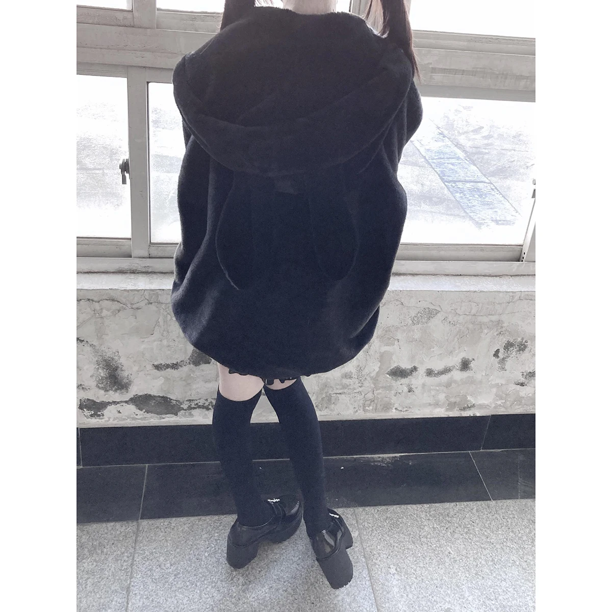 うさぎの毛 アパレル は 本当に 環境にやさしいのか？リボン付きうさぎ耳風ファーコートで見つけた答え