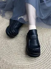 レトロデザインの本革厚底T字ストラップシューズ【女性用・カジュアル・バックル付き】