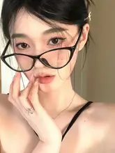 猫目型眼鏡フレーム【ブルーライトカット・レトロ・個性的・女性用】