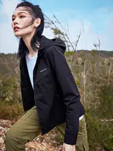 防風機能付き フード付き薄手アウトドアジャケット【女性用・黒・スリムフィット・登山用】