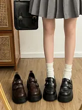 小柄向け 厚底のローファー風ダブルバックルシューズ【コモンスタイル・粗めのヒール・秋冬用】