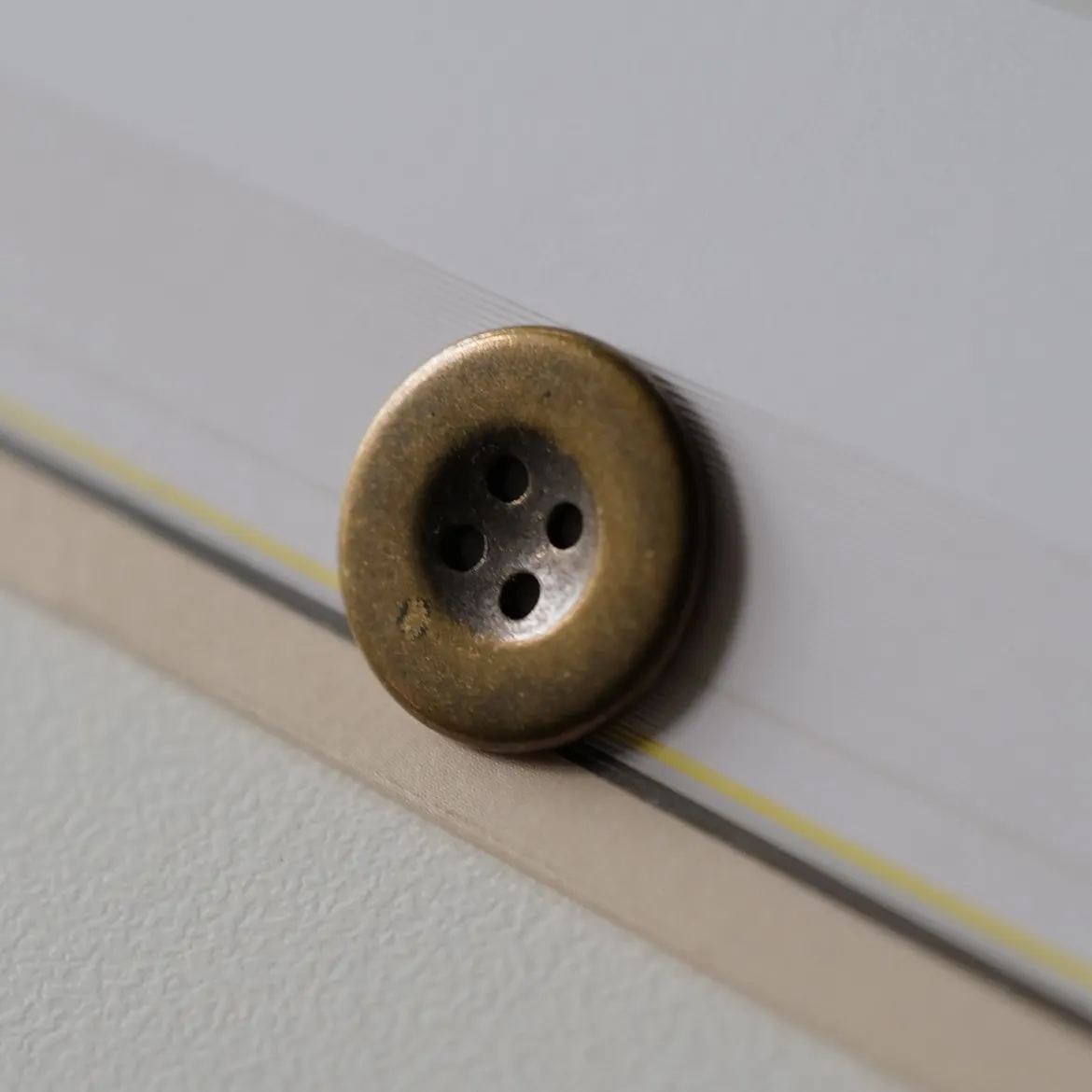 銅色微凹金属ボタン15mm：英国製の高耐久性とクラシックなデザイン