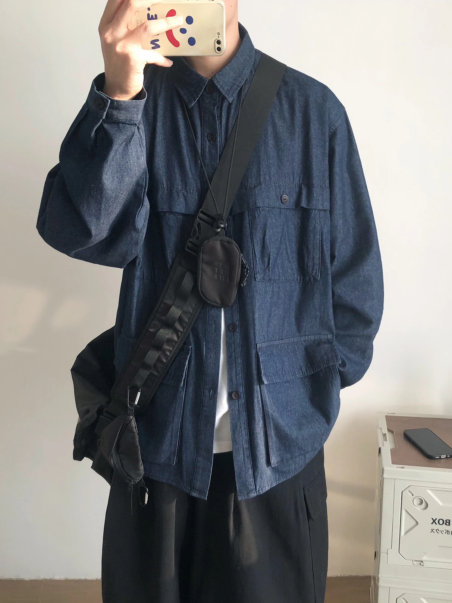 ブルーアッシュ メンズ 暗め はどんな色ですか？その色合いが似合う人の特徴とは？