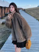 ユニークで魅力的なエコファー一体型コート【冬用・ダウンライニング・極上の柔らかさ】