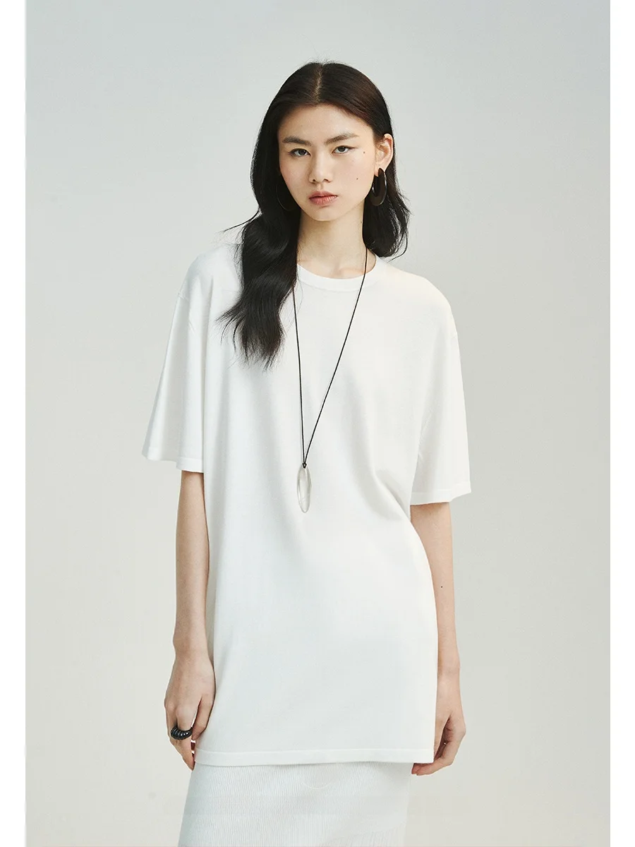 ユニクロ コーデ メンズ おすすめ：CHANDOOIVY 超細高密ビスコース素材 半袖Tシャツの実用性とシーン別活用