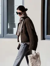 ヴィンテージ千鳥格模様の白鹅绒とレザーパネルのラグランスリーブ冬用軽量ダウンジャケット