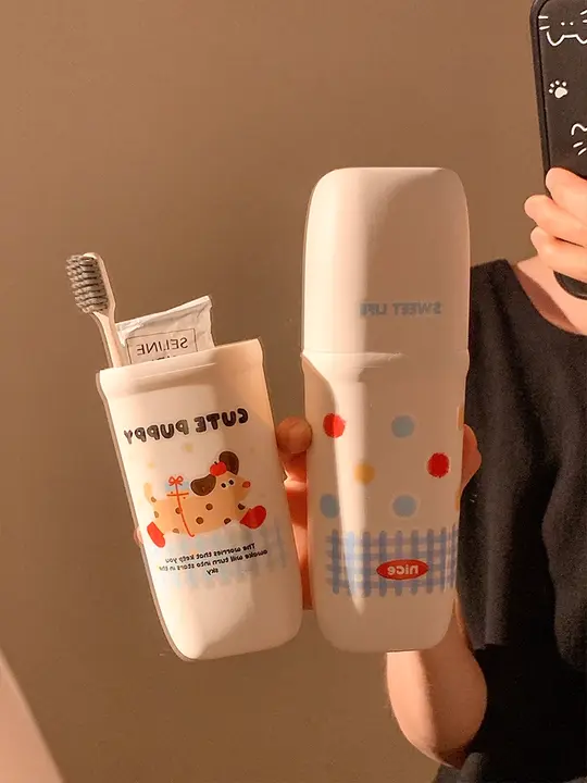 かわいい旅行用うがいカップ【2in1・カップ＆歯ブラシ収納・カビ防止】（セットアップ対応）