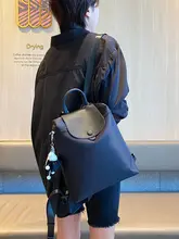 シンプルなデザインの防水リュックサック【軽量・通勤・牛津布製・スクエア型】