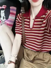 赤いストライプのニット半袖Tシャツ【ポロシャツデザイン・Vネック・ゆったりシルエット】