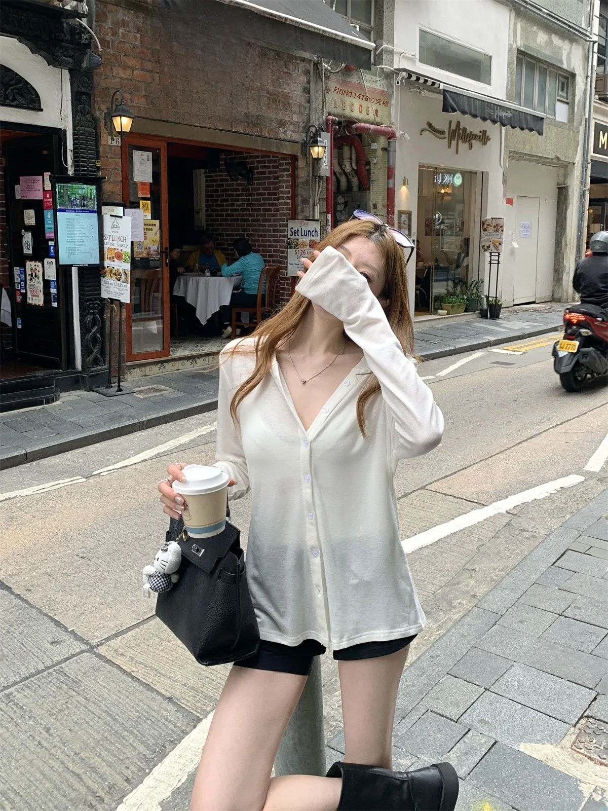 日焼け防止カーディガンの効果とは？UPF50+で夏の紫外線対策を実現