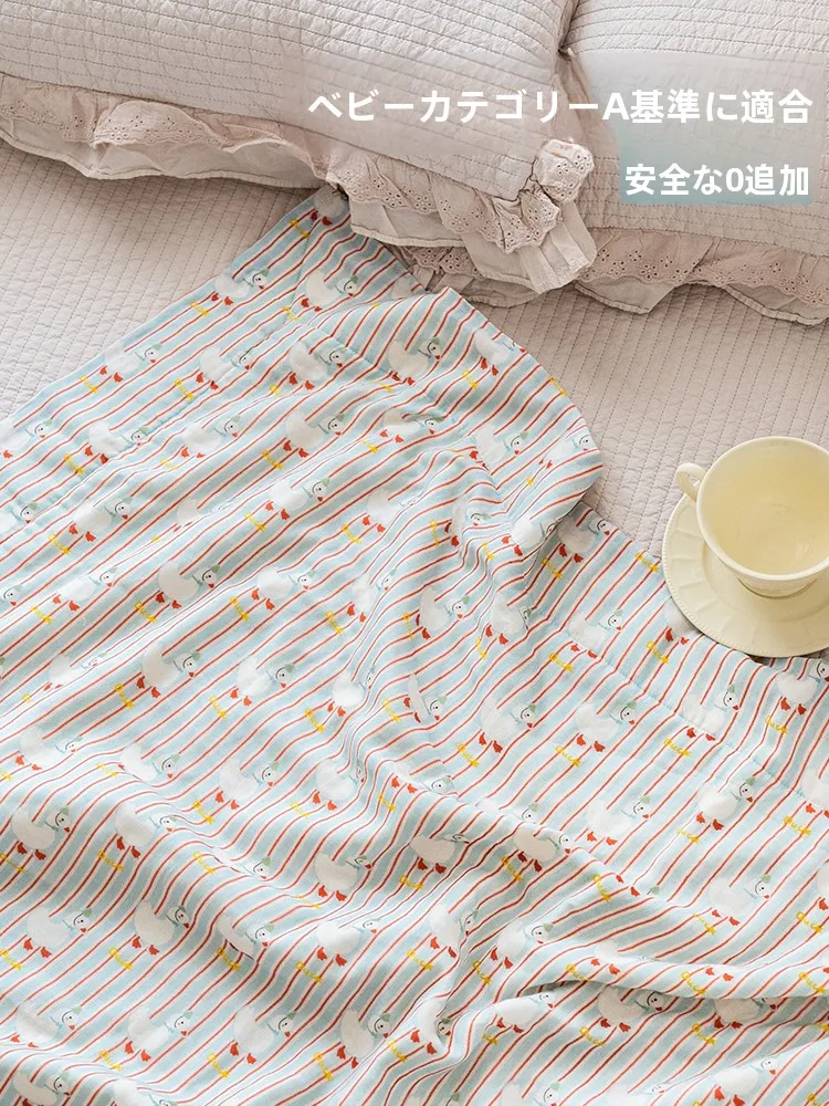 横向きで寝る赤ちゃんにぴったりの布団は？ストライプアヒル柄のコットンガーゼが解決する3つの悩み