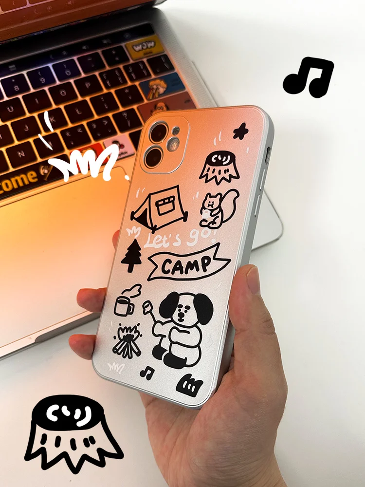 和風猫飯デザインのシルバーキャンプ用スマホケース：キャンプでおもしろいグッズとしての実用性とデザイン性