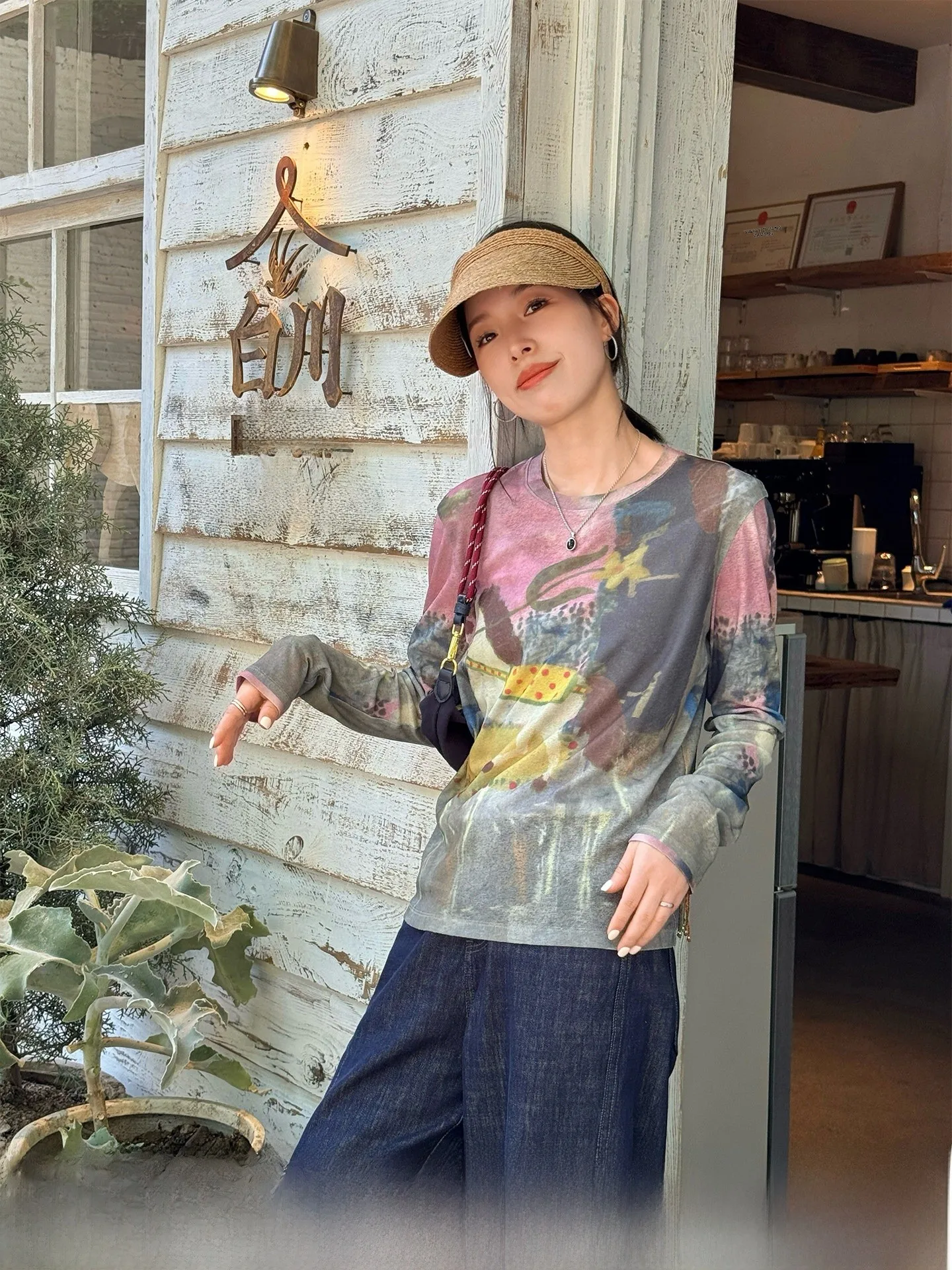 40代の女性が通勤で悩む長袖Tシャツ、どう選ぶ？