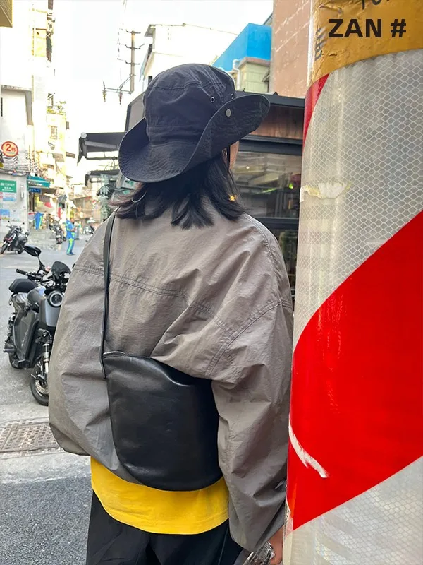 アウトドア レインコートを選ぶべきタイミングは？実は日常使いのパーカーが最強だった