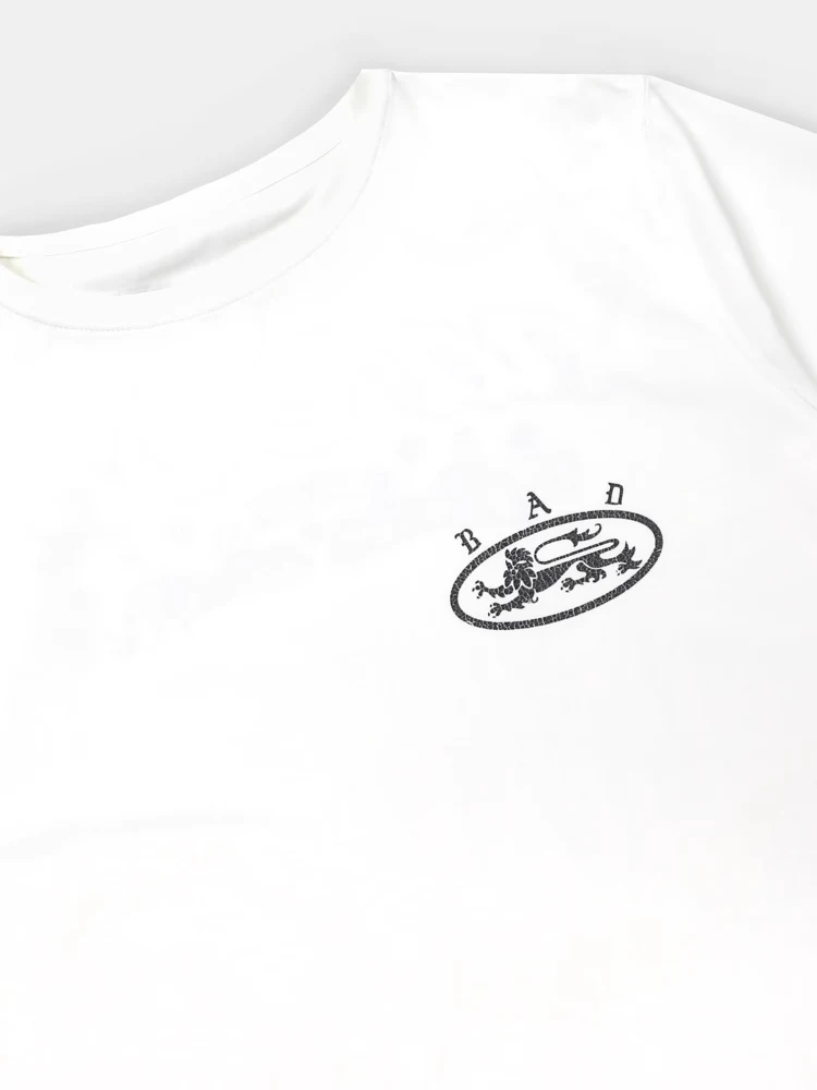 cropped t shirt は本当に夏に着るべきなのか？通勤スタイルに合う選び方を徹底解説