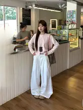 白色のプリーツストレートレッグカジュアルパンツ【ルーズフィット・シンプルデザイン・女性用】