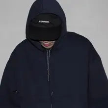復古テーマの基本的なフード付きトレーナー