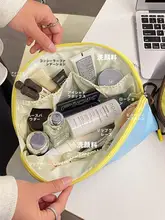 化粧品収納バッグ【大容量・ポータブル・多用途】（セットアップ対応）