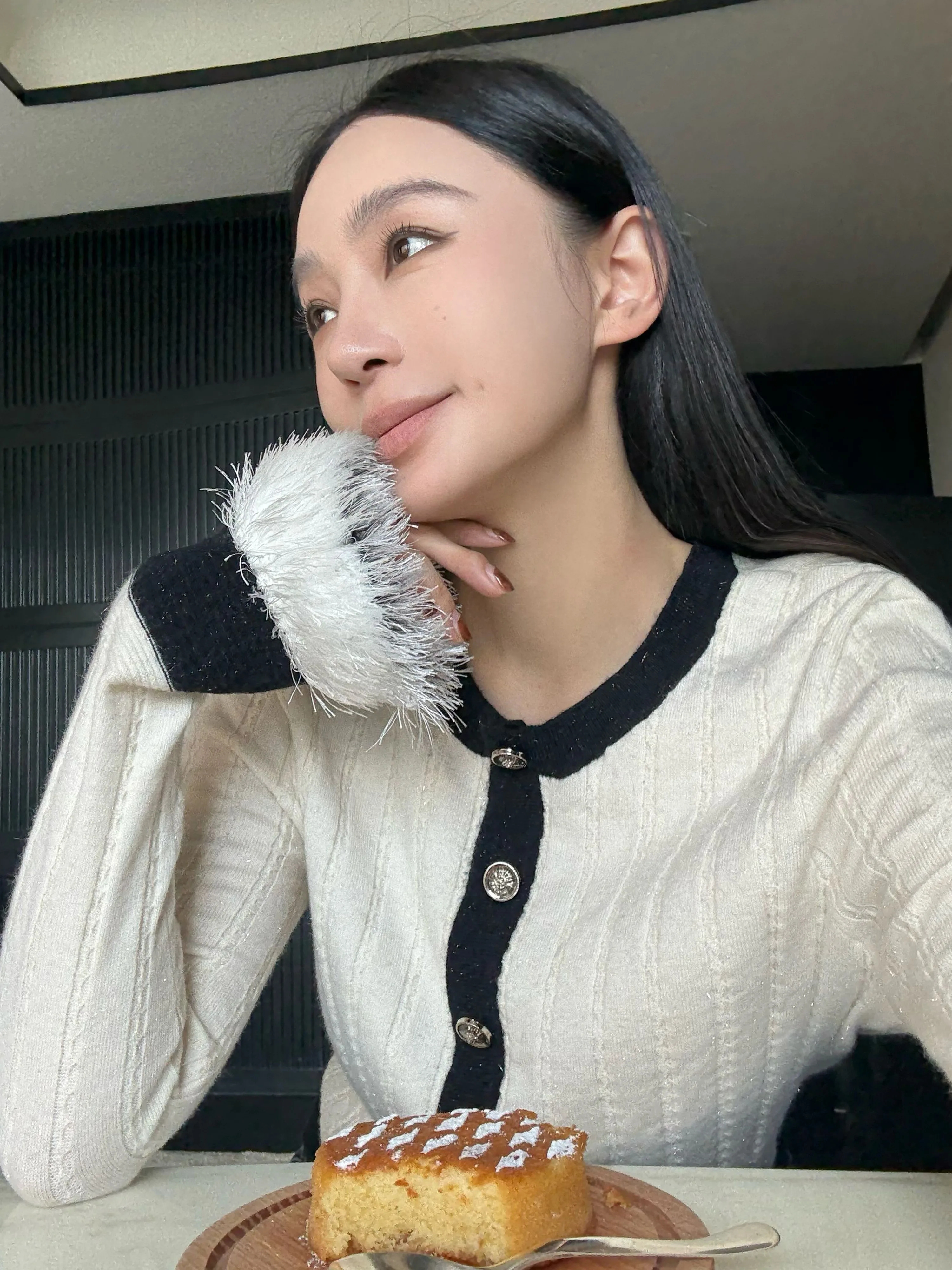 ニット ツイード は 本当に 暖かいか？そして どんな 着こなし方が おすすめか？