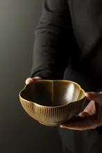 ご飯茶碗 丼鉢 手作り 粗陶 花びら型 おしゃれ ブラック ヴィンテージ 家庭用 食器