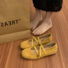ファッション性の高いバレエシューズ【シンプルデザイン・クロスストラップ・インヒール】