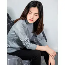 高級な山羊毛使用のハイネックニットトップス【秋冬用・長袖・女性用】