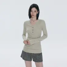 薄手リブニットVネック長袖Tシャツ【女性用・スリムフィット・ヘンリー衿】