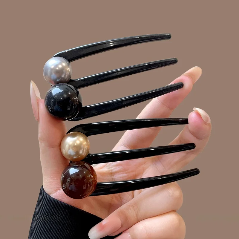 パールU型ヘアピン：まとめ髪スティックとしての実用性とファッション性のバランス