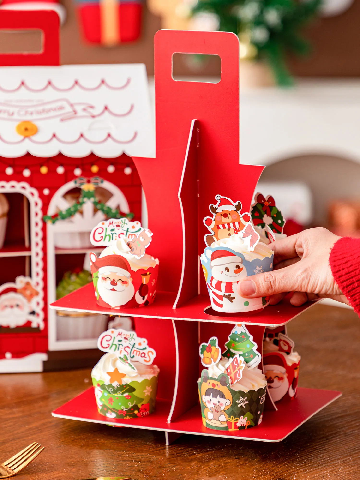 クリスマスデザインのカップケーキ用包装ボックス：妻への贈り物としての実用性と使い勝手