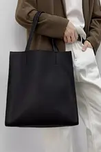 通勤用レザー製メンズトートバッグ【肩掛け対応・カジュアルビジネス用】