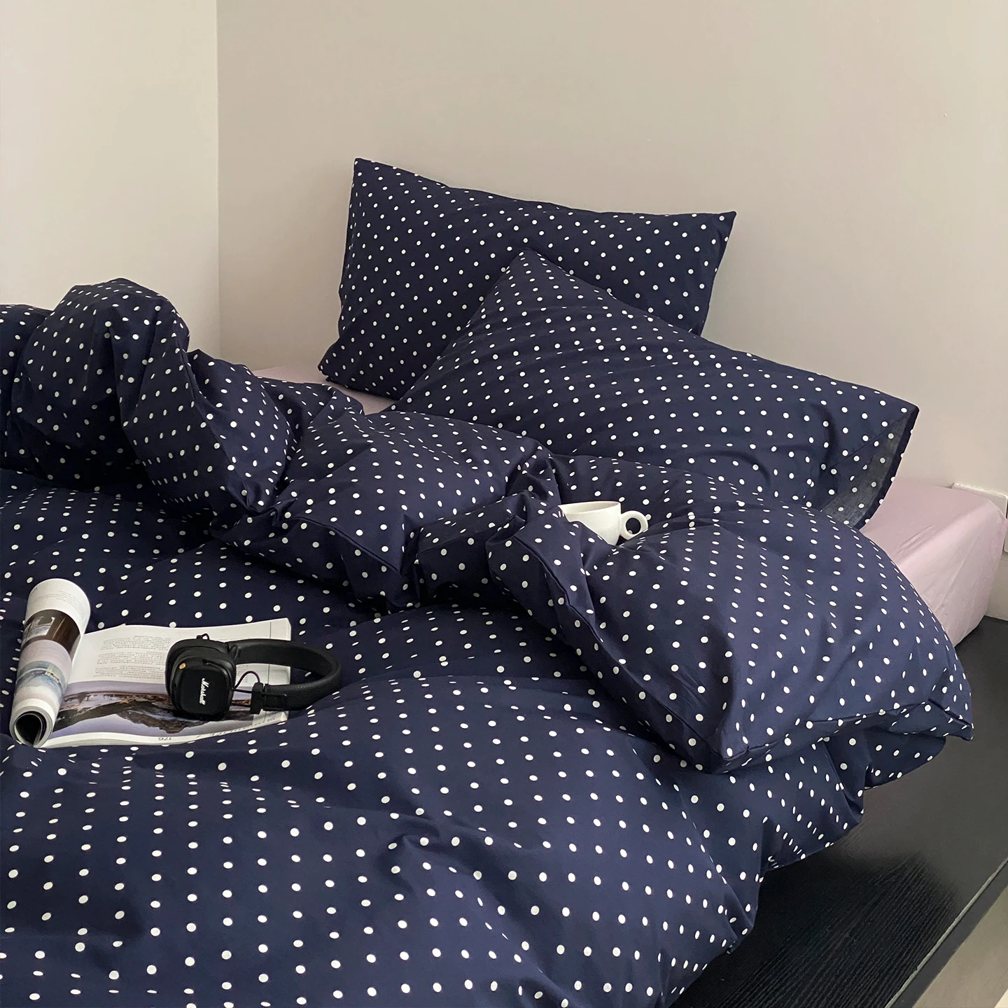 マットレスカバー シングルを選ぶべき？シンプルなドット柄が睡眠の質を高める理由