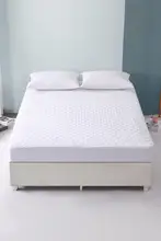 STARZHOME 防塵ベッドカバー【通気性のあるデザイン・ベッドマット保護用】